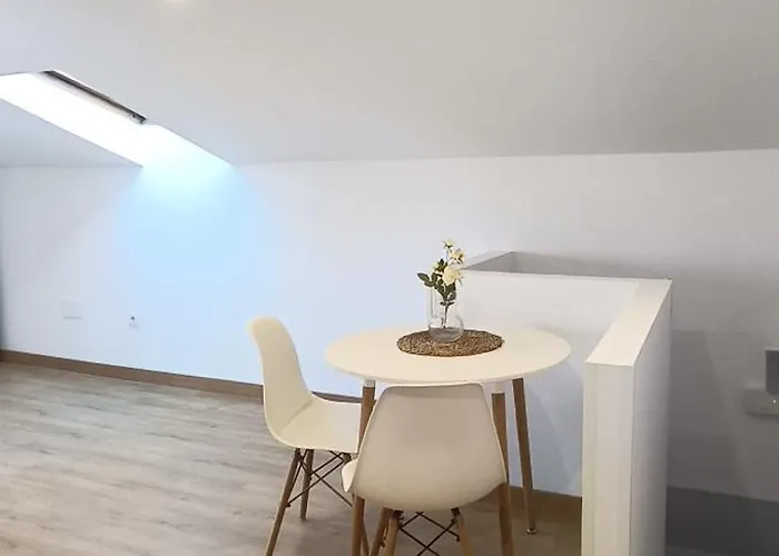 Del Mar מלון סואנסס